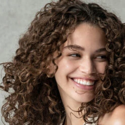 Gelée Perfectrice De Boucles Authentic Beauty Concept 250 Ml -Style & Brillance curl enhancer 3 92639.1694508849